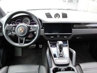 Gebraucht Porsche Cayenne Turbo GT 640 PS (470 kW) 2021 Tiefschwarzmetallic SUV