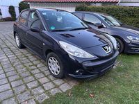 Gebraucht Peugeot 206+ 73 PS (53 kW) 2011 Grau Kleinwagen