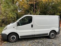 Gebraucht Opel Vivaro 114 PS (83 kW) 2010 Weiß Van / Kleinbus