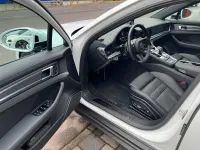 Gebraucht Porsche Panamera 4 E-Hybrid Platinum Edition 462 PS (339 kW) 2023 Carraraweißmetallic Kleinwagen