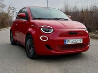 Gebraucht Fiat 500e Red 86 kW (118 PS) 2022 Rot Limousine