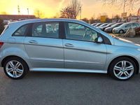 Gebraucht Mercedes B160 95 PS (69 kW) 2009 Silber Van / Kleinbus