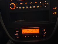 Gebraucht Citroën C2 71 PS (52 kW) 2006 Rot Kleinwagen