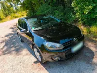 Gebraucht VW Golf VI Team 105 PS (77 kW) 2011 Schwarz Kleinwagen
