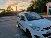 Gebraucht Hyundai i10 69 PS (50 kW) 2012 Weiß Kleinwagen