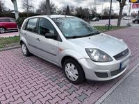 Gebraucht Ford Fiesta 68 PS (50 kW) 2007 Silber Kleinwagen