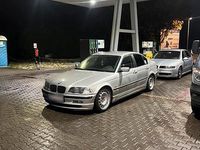 Gebraucht BMW 323 170 PS (125 kW) 1999 Silber Limousine
