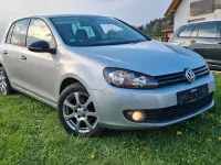 Używany VW Golf VII Match 105 KM (77 kW) 2012 Srebrny Sedan/Limuzyna