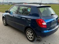 Gebraucht Skoda Fabia 85 PS (62 kW) 2009 Blau Kleinwagen