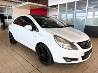Gebraucht Opel Corsa Color Edition 90 PS (66 kW) 2009 Weiß Kleinwagen