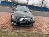 Gebraucht Mercedes C200 136 PS (100 kW) 2011 Schwarz Limousine