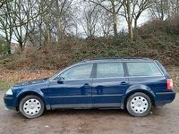 Gebraucht VW Passat Basis 102 PS (75 kW) 2004 Blau Kombi