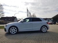 Gebraucht Audi A1 Sportback S-line plus 95 PS (69 kW) 2023 Gletscherweiß metallic Kleinwagen