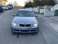 Gebraucht BMW 320 150 PS (110 kW) 2006 Grau Limousine
