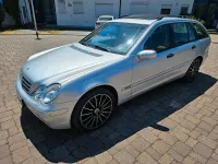 Gebraucht Mercedes C220 150 PS (110 kW) 2003 Silber Kombi