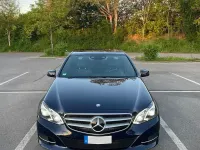 Używany Mercedes E300 252 KM (185 kW) 2013 Niebieski Sedan/Limuzyna