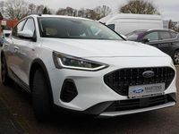 Gebraucht Ford Focus Active 155 PS (114 kW) 2023 Frostweiß Kleinwagen