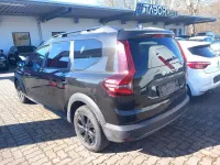 Gebraucht Dacia Jogger Extreme 110 PS (80 kW) 2023 Schwarz metallic Van / Kleinbus
