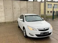 Gebraucht Opel Astra Edition 116 PS (85 kW) 2010 Weiß Limousine