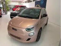 Neu Fiat 500e La Prima 86 kW (118 PS) 2025 Blau (himmelblau) Cabrio