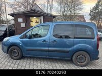 Gebraucht Peugeot Partner Tepee Active 92 PS (67 kW) 2013 Blau Van / Kleinbus