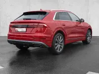 Gebraucht Audi Q8 S-Line 286 PS (210 kW) 2025 Chilirot metallic SUV