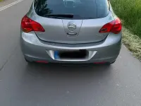 Gebraucht Opel Astra 101 PS (74 kW) 2011 Grau Limousine