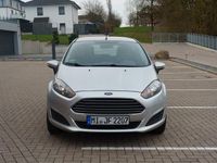 Gebraucht Ford Fiesta SYNC Edition 95 PS (69 kW) 2014 Silber Kleinwagen
