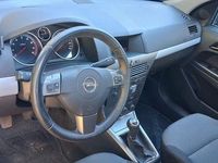 Gebraucht Opel Astra 105 PS (77 kW) 2005 Schwarz Kleinwagen
