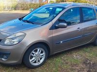 Gebraucht Renault Clio II Dynamique 111 PS (81 kW) 2009 Gold Limousine