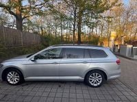 Second-hand VW Passat 190 CP (139 kW) 2017 Argintiu Berlinǎ