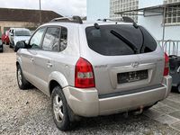 Gebraucht Hyundai Tucson GLS 141 PS (103 kW) 2006 Silber SUV