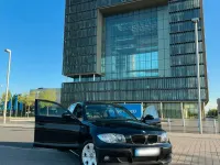 Gebraucht BMW 118 122 PS (89 kW) 2005 Schwarz Kleinwagen