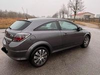 Gebraucht Opel Astra GTC Sport 116 PS (85 kW) 2009 Grau Limousine