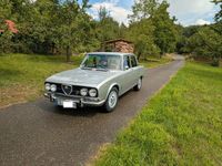 Gebraucht Alfa Romeo 2000 129 PS (94 kW) 1975 Silber Limousine