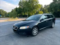 Gebraucht Volvo V70 Momentum 175 PS (128 kW) 2010 Schwarz Kombi