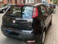 Gebraucht Fiat Grande Punto 77 PS (56 kW) 2010 Schwarz Kleinwagen
