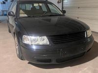 Gebraucht VW Passat 125 PS (91 kW) 1999 Schwarz Kombi