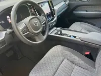 Gebraucht Volvo XC60 Core 197 PS (144 kW) 2023 Grau SUV