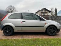 Gebraucht Ford Fiesta 89 PS (65 kW) 2004 Silber Kleinwagen