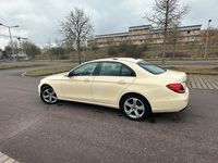 Gebraucht Mercedes E200 150 PS (110 kW) 2018 Gelb Limousine