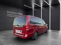 Gebraucht Mercedes V300 237 PS (174 kW) 2021 Rot Van / Kleinbus