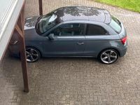 Gebraucht Audi A1 95 PS (69 kW) 2016 Grau Kleinwagen