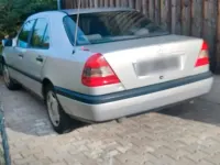 Gebraucht Mercedes C180 122 PS (89 kW) 1997 Silber Limousine