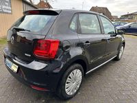 Gebraucht VW Polo Trendline 60 PS (44 kW) 2015 Deep black perleffekt Kleinwagen