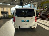 Gebraucht Toyota Proace Verso 150 PS (110 kW) 2017 Weiß Kombi