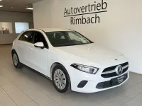 Gebraucht Mercedes A180 136 PS (100 kW) 2022 Weiß Limousine