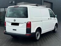Gebraucht VW Transporter 102 PS (75 kW) 2017 Weiß Van