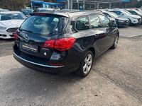 Gebraucht Opel Astra Style 136 PS (100 kW) 2014 Schwarz Kombi