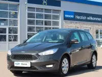 Gebraucht Ford Focus ST-Line 125 PS (91 kW) 2017 Blau Limousine